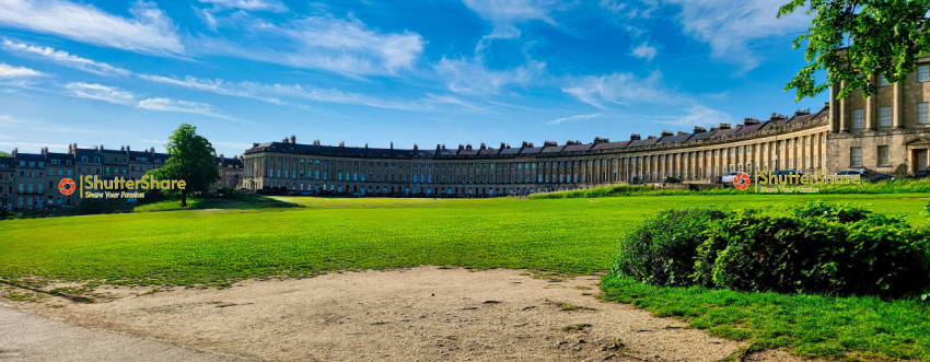 Panoramic View of The Royal Crescent in Bath