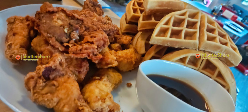 Delicious Chicken and Waffles